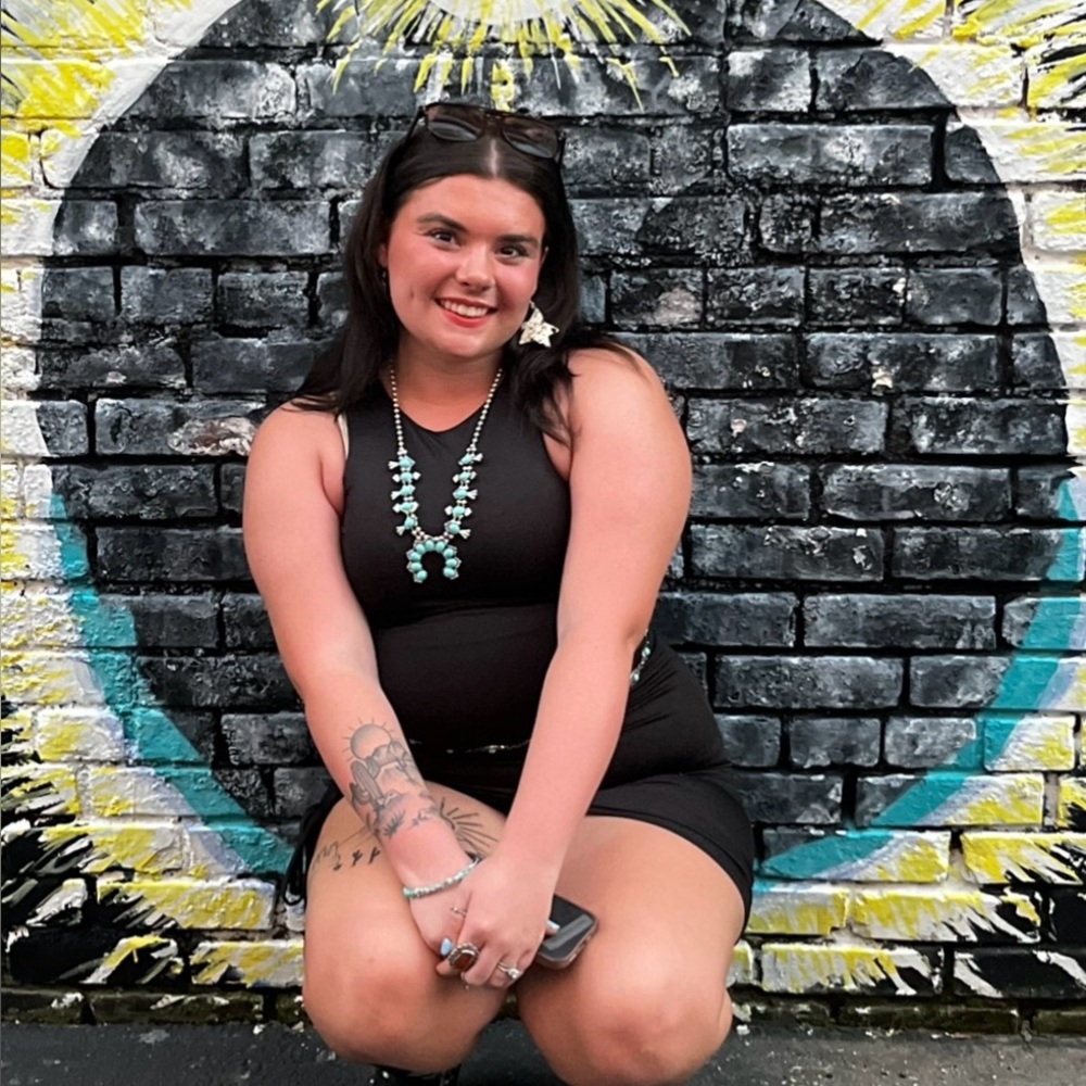 Meet your Posher, Brenna